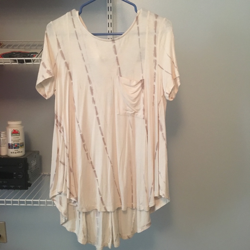 Cross back shirt - NWOT - Small